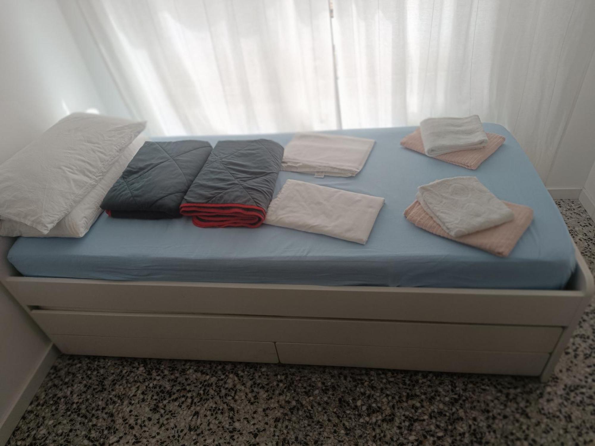 Flor De Loto Apartment Gandia Bagian luar foto